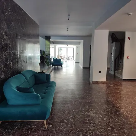 Evita Blue 4* קסילוקסטרו