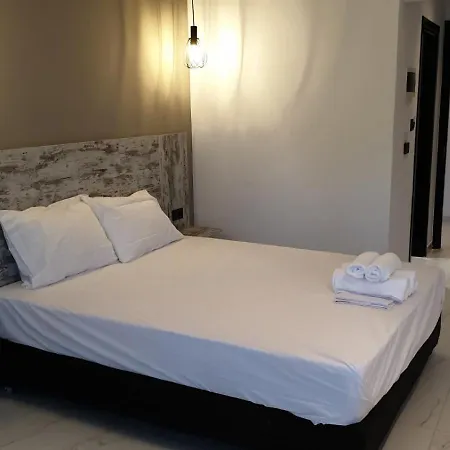 Evita Blue 4* غزيلوكاسترون